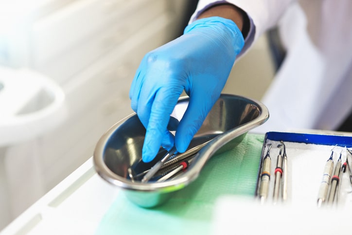 Nitrile Dental Gloves in Dental Clinic